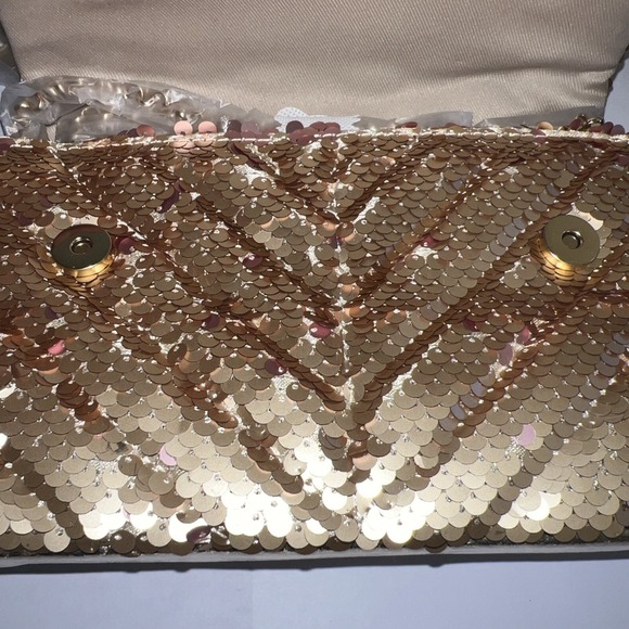 Nicole Miller Gold Mermaid Sequin Chain Strap Crossbody Small Bag Purse NWT - Picture 11 of 14